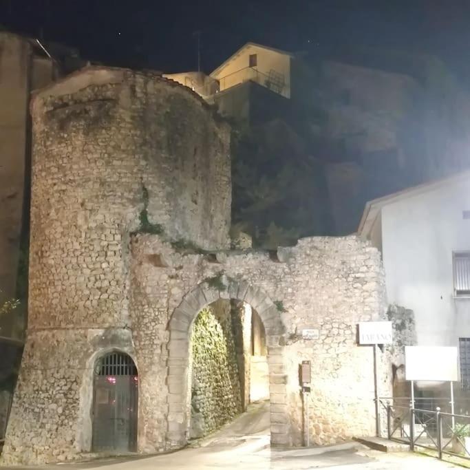 Casa In Antico Borgo Medievale A Tarano Ri, Via Giacomo Leopardi, 15 Villa Exterior foto
